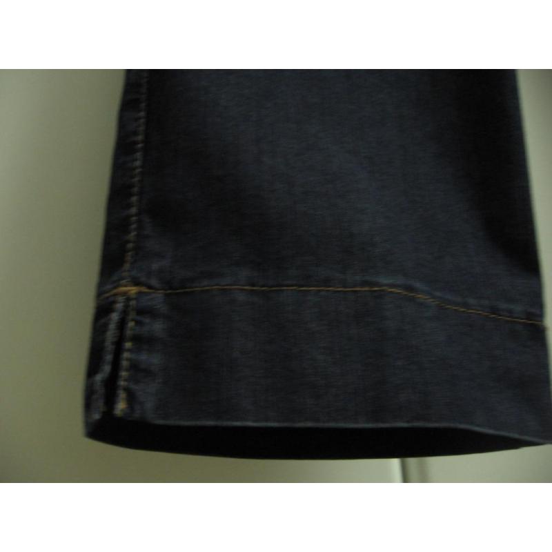 Donkerblauw 3/4 jeansbroek van Brax, maat 38