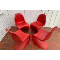 4 vintage Pantom replica stoelen