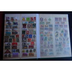 Postzegelalbum A4 (08) postzegels wereldwijd